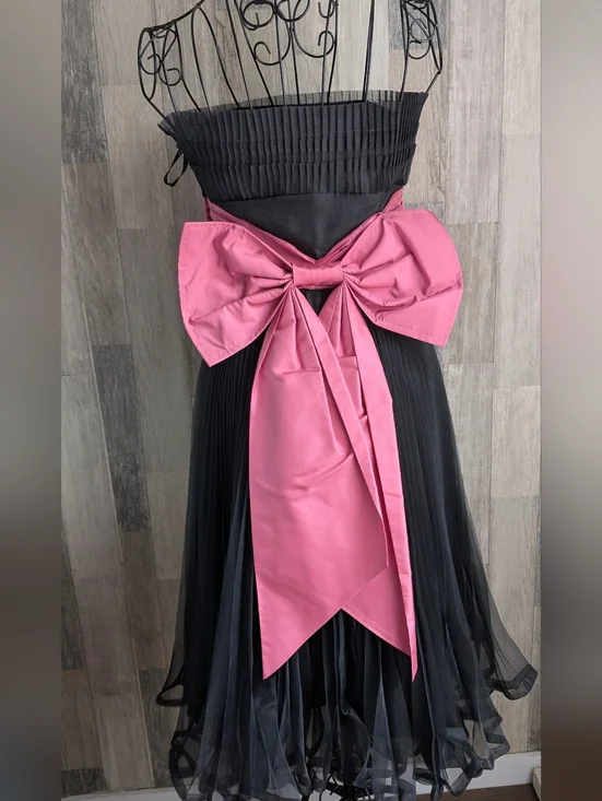 Betsey Johnson Special Occasion Dress - Picture 10 of 16